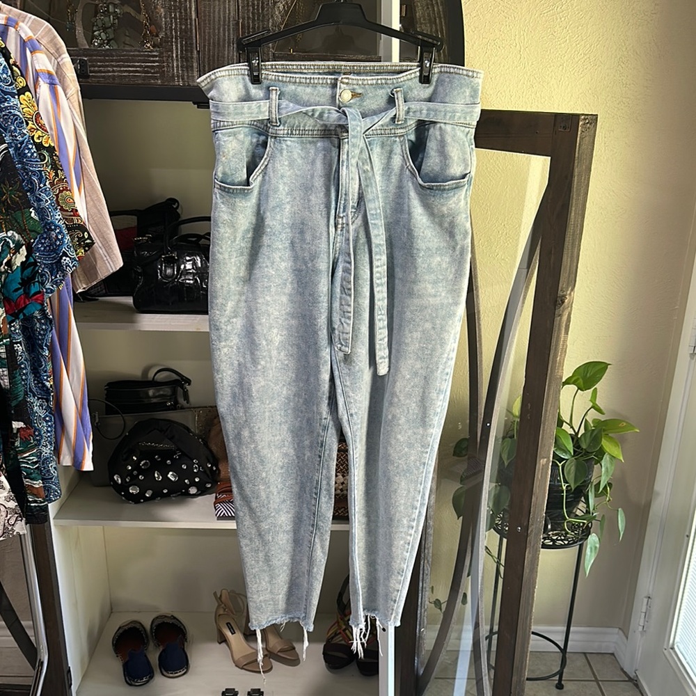 SO Blue Ankle Cropped Jeans with Paper-Bag Waist